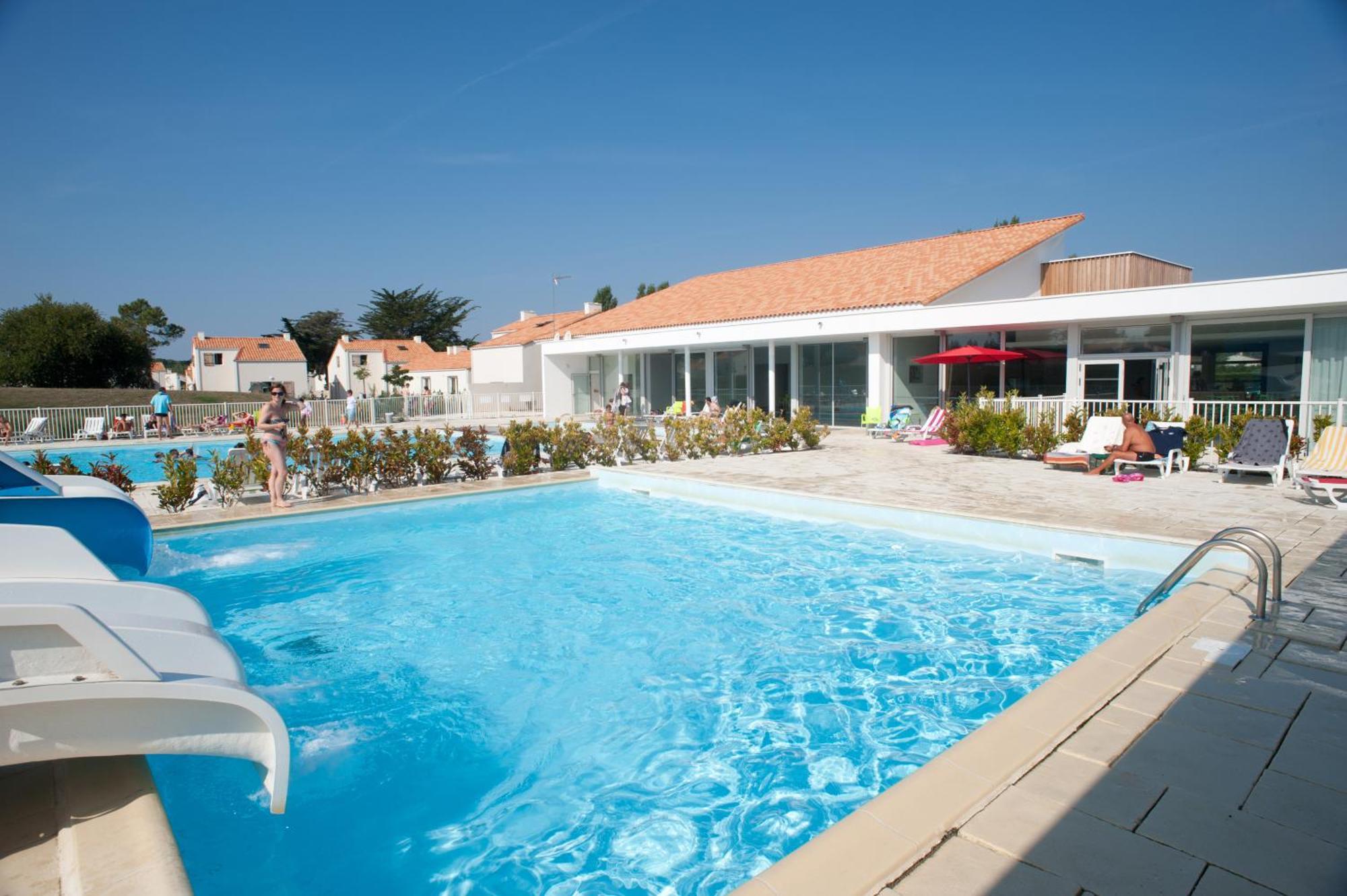 Residence Nemea Les Grands Rochers Les Sables-d'Olonne Bagian luar foto
