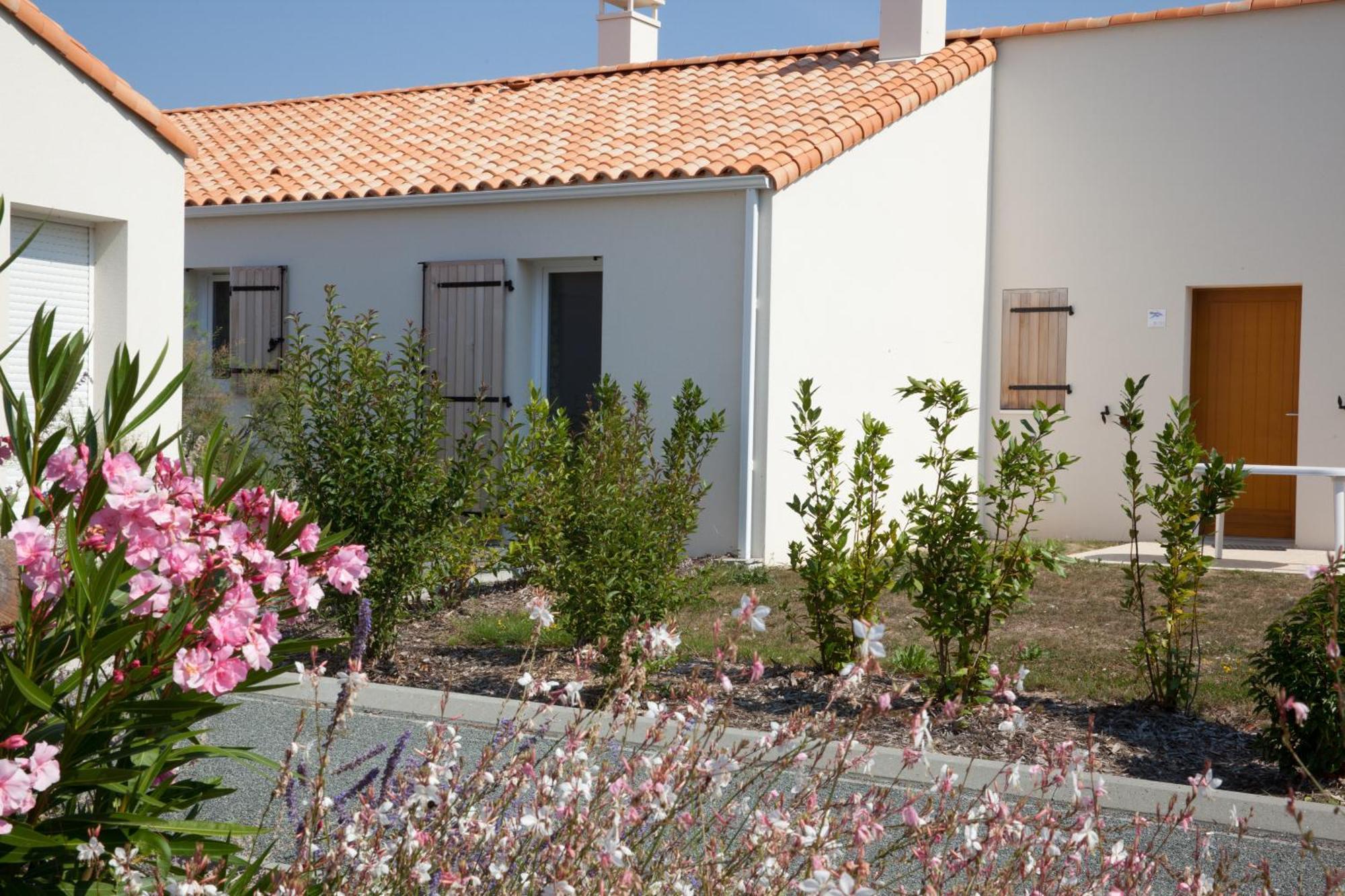 Residence Nemea Les Grands Rochers Les Sables-d'Olonne Bagian luar foto